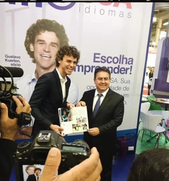 Gustavo Kuerten no lançamento histórico dos materiais